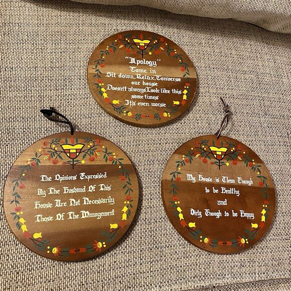 Set of 3 Vintage Folk Art Wood Wall Plaque House Kitchen 8” Round Made in Japan - Picture 1 of 7